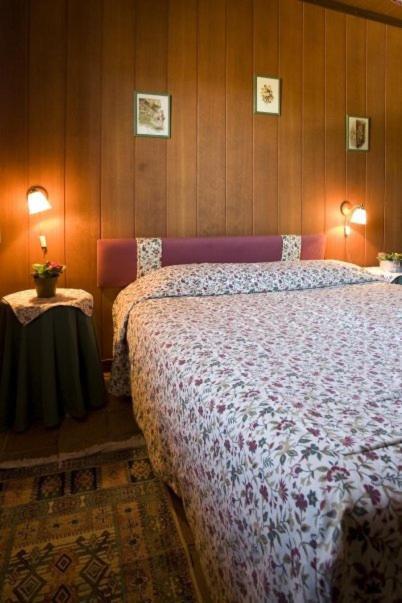 Bed and Breakfast Niu Dels Falcons La Molina  Zimmer foto